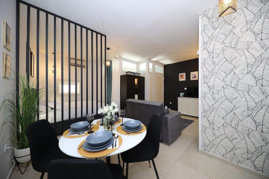 “Minipalais” Apartment In The Heart Of Zadar Luaran gambar